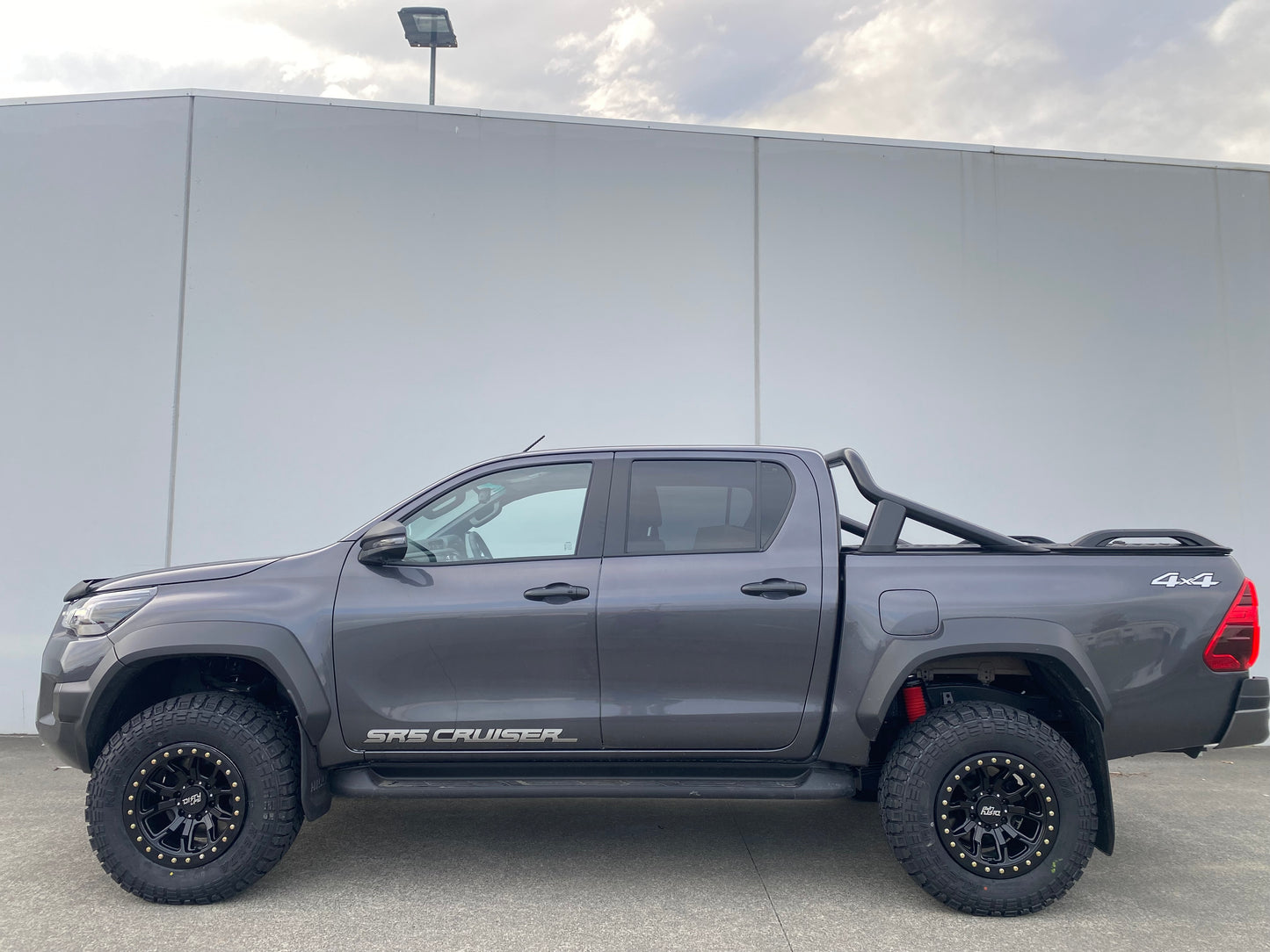 2022+ Toyota Hilux SR5 Cruiser/GR Sport (Widetrack) - 50mm Front Suspension Raising Kit