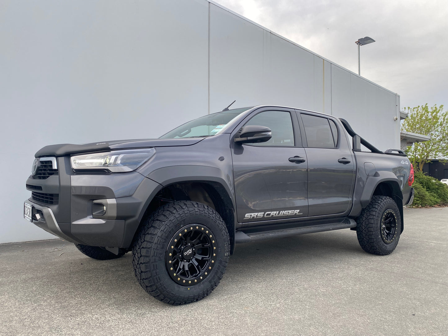 2022+ Toyota Hilux SR5 Cruiser/GR Sport (Widetrack) - 50mm Front Suspension Raising Kit
