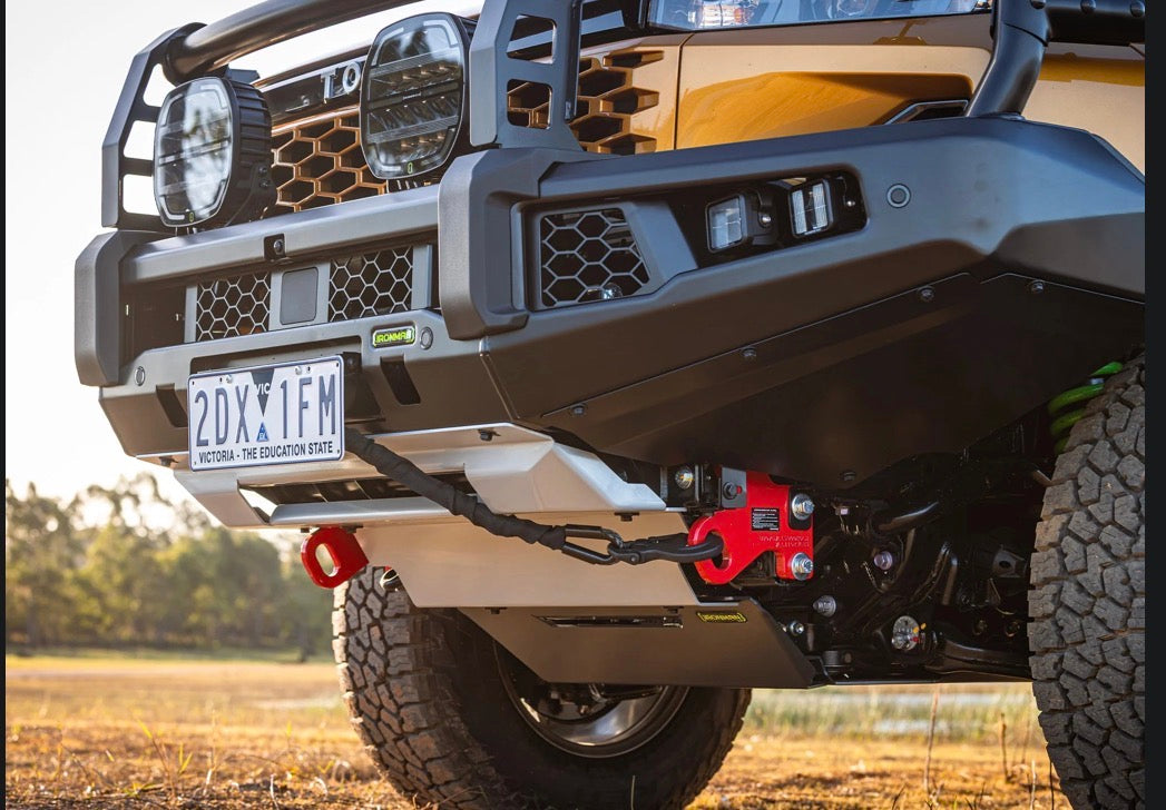 2026+ Toyota Hilux Ironman 4x4 Apex Bullbar